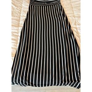 WOW Womens 2XL Black White Striped Maxi Skirt Stretchy Jersey Knit Long Skirt